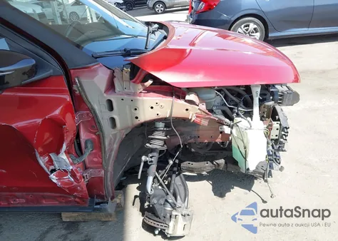 2019 Nissan Kicks Sr from USA, damaged, VIN 3N1CP5CU0KL480845